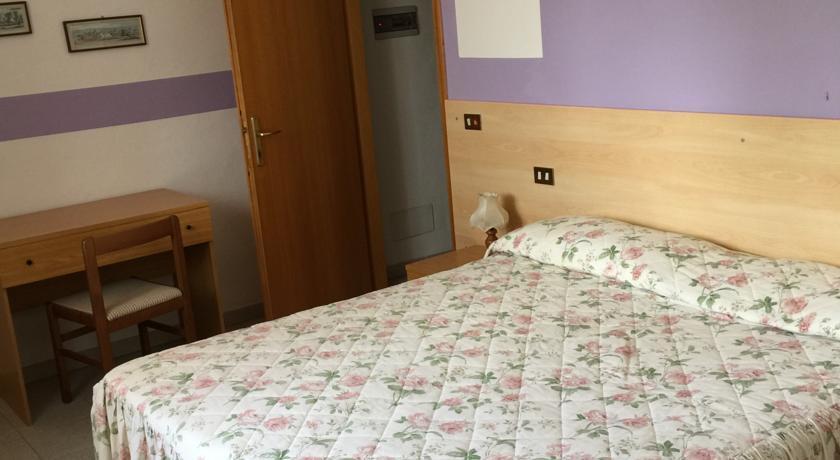 Albergo Ristorante La Torretta Castiglione dei Pepoli Dış mekan fotoğraf